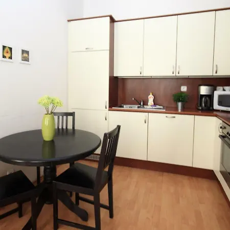 Apartman Theatre-4 *